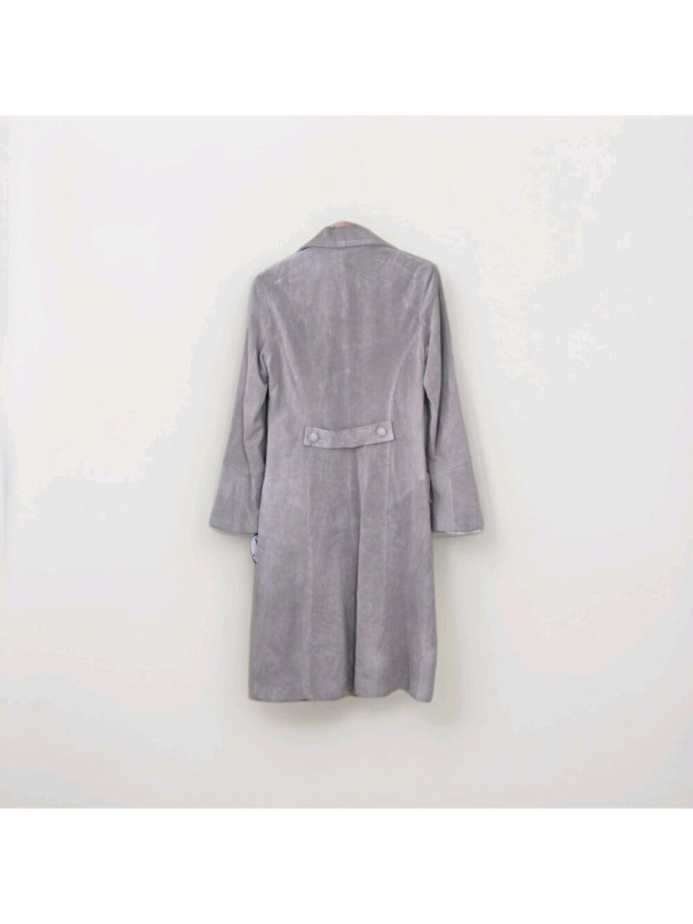 Danier Vtg Kyla Suede Trench Coat S Beige Buttons Minimalist Retro Look Edgy Nwt — image 2 of 8